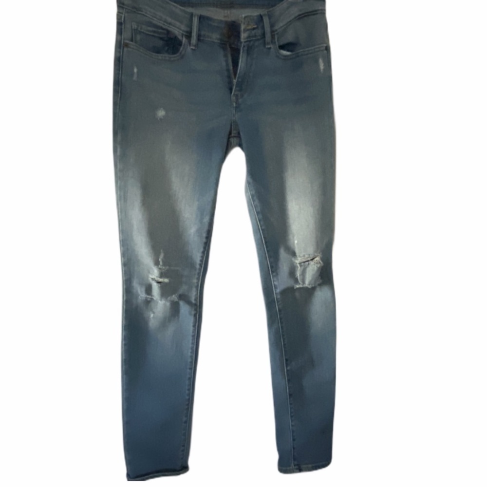 Levi’s 711 skinny light wash mid rise jeans sz 28